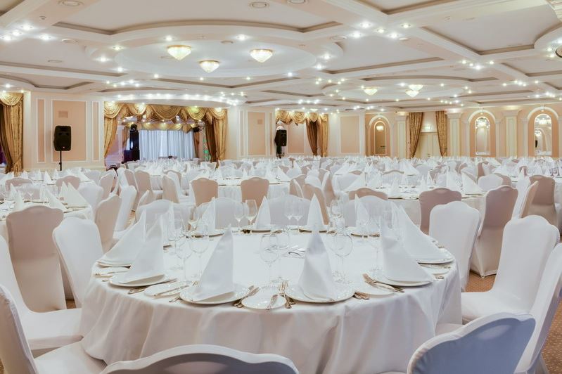 Зал гостиницы President Hotel