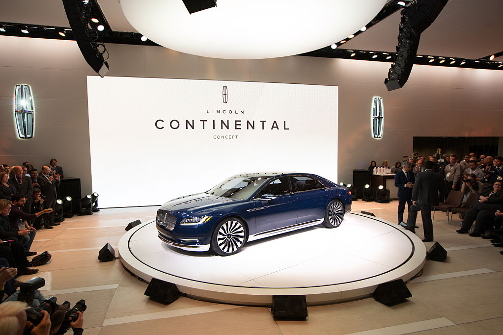 Цена Lincoln Continental составляет около 120 тысяч долларов