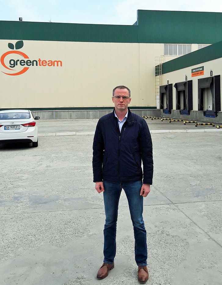 Представитель компании Green Team
