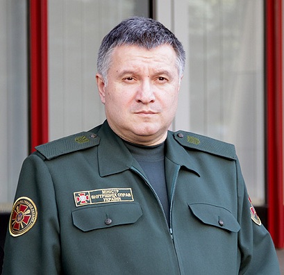 Арсен Аваков в августе получил 64 300 грн