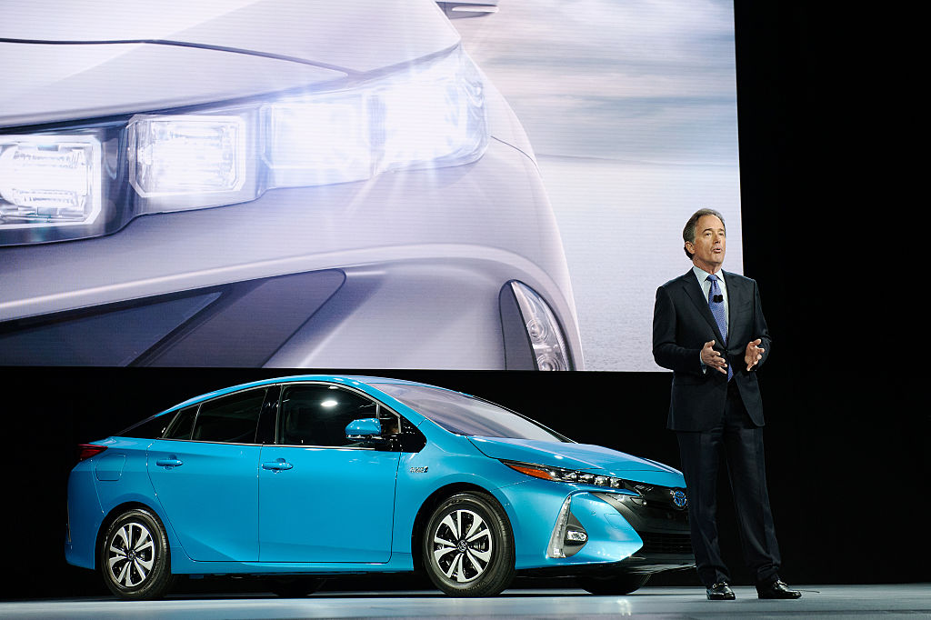 Toyota Prius характеризуется недостаточным уровнем управляемости
