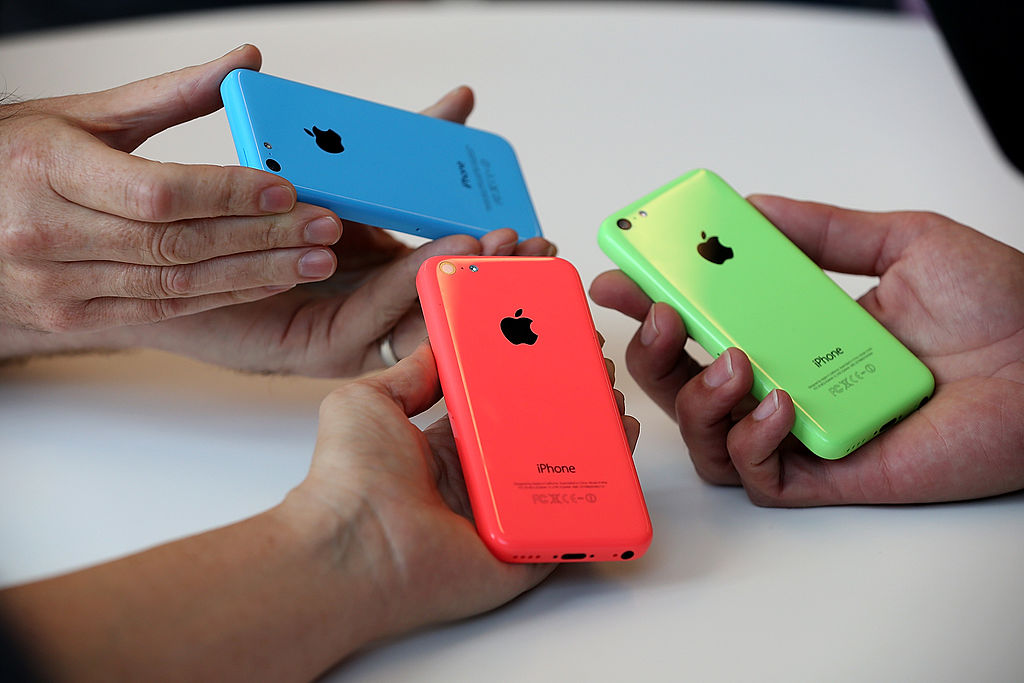 Сейчас iPhone 5c стоил бы 14 300 гривен