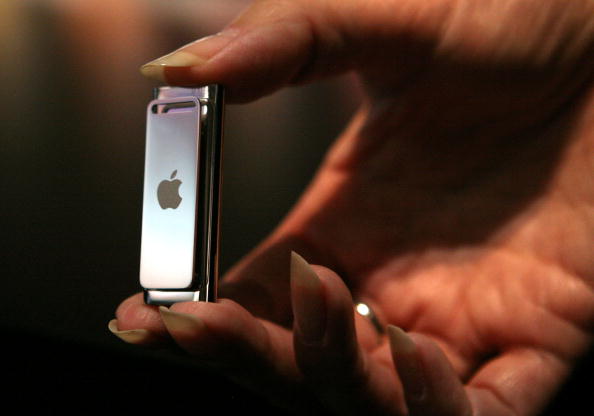 iPod shuffle 3-го поколения отличается лаконичным дизайном